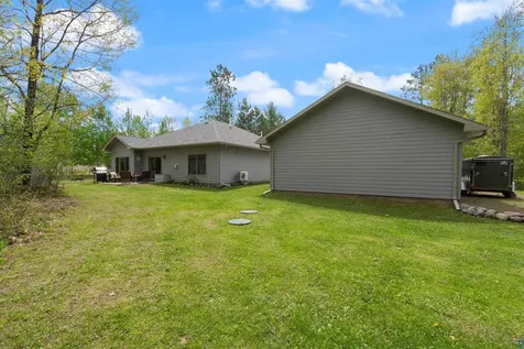 1105 W Taylor Avenue Cloquet MN 55720