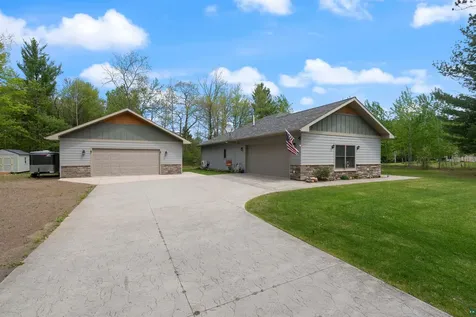 1105 W Taylor Avenue Cloquet MN 55720