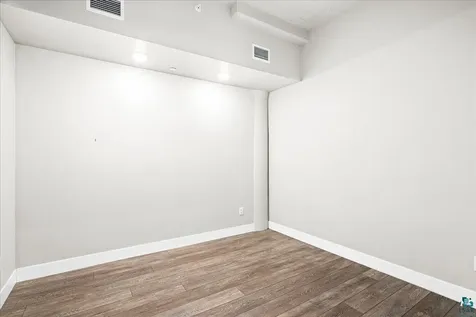 325 Lake Avenue S Duluth MN 55802