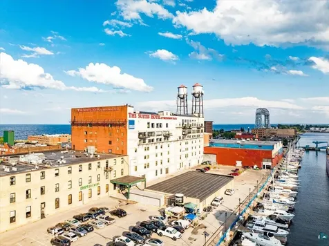 325 Lake Avenue S Duluth MN 55802