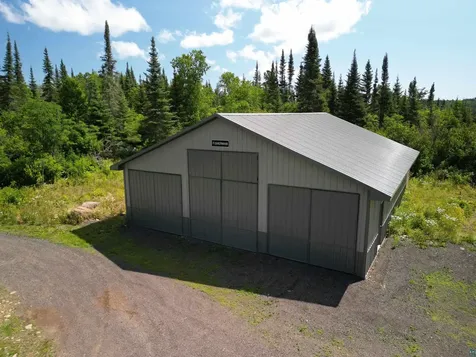 1339 Tom Lake Road Hovland MN 55606