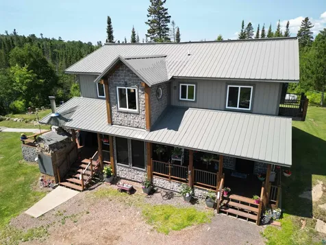 1339 Tom Lake Road Hovland MN 55606
