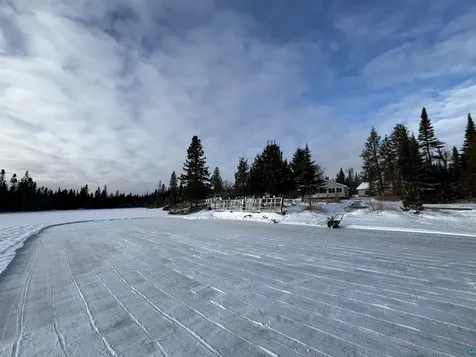 1339 Tom Lake Road Hovland MN 55606
