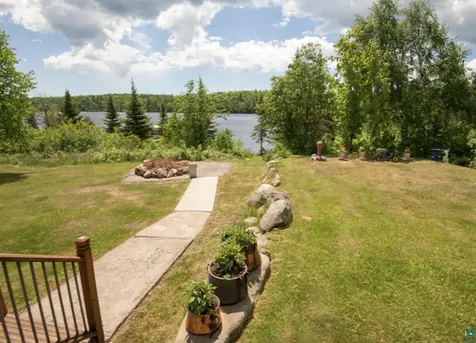 1339 Tom Lake Road Hovland MN 55606