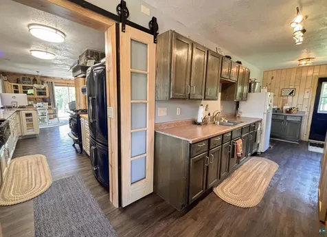 1339 Tom Lake Road Hovland MN 55606