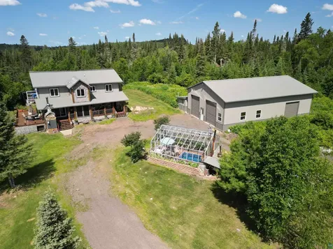 1339 Tom Lake Road Hovland MN 55606