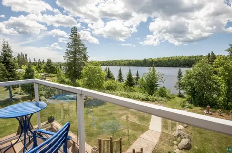 1339 Tom Lake Road Hovland MN 55606