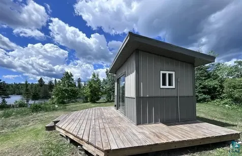 1339 Tom Lake Road Hovland MN 55606