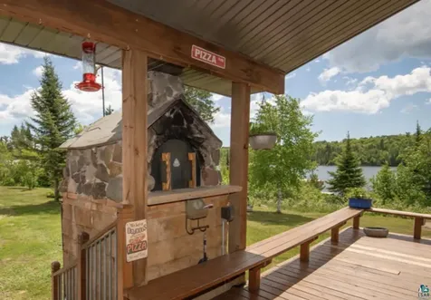 1339 Tom Lake Road Hovland MN 55606
