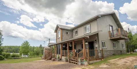 1339 Tom Lake Road Hovland MN 55606