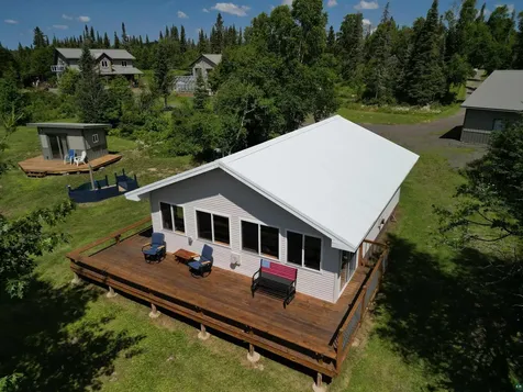 1339 Tom Lake Road Hovland MN 55606