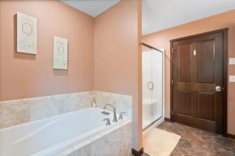 4894 Mirror Way Moose Lake MN 55767