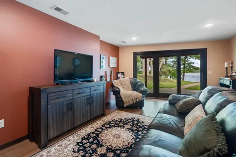 4894 Mirror Way Moose Lake MN 55767