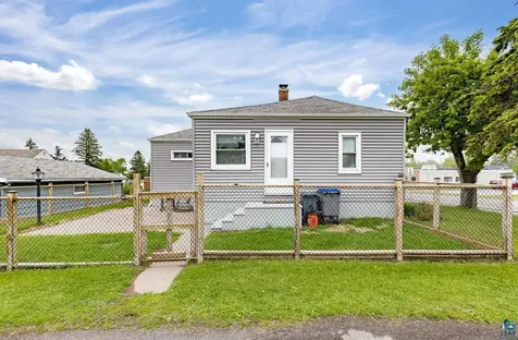 2349 Nanticoke Street Duluth MN 55811