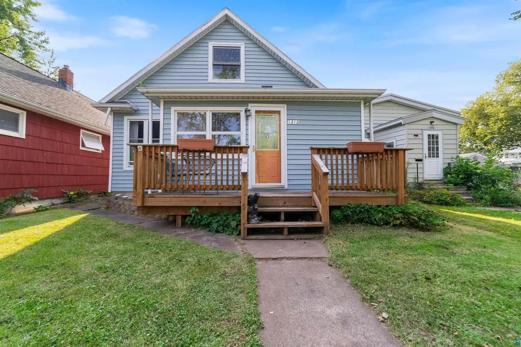 1313 98th Avenue W Duluth MN 55808