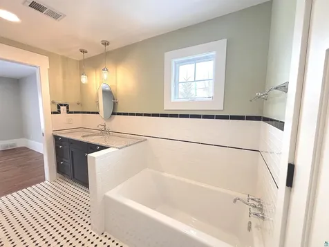 2718 Northridge Drive Duluth MN 55811