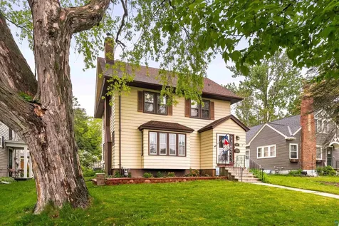 2001 E 9th Street Duluth MN 55812