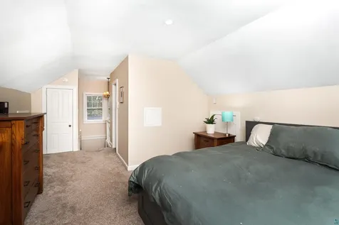 2001 E 9th Street Duluth MN 55812