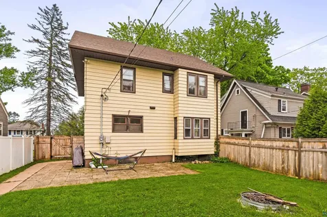 2001 E 9th Street Duluth MN 55812