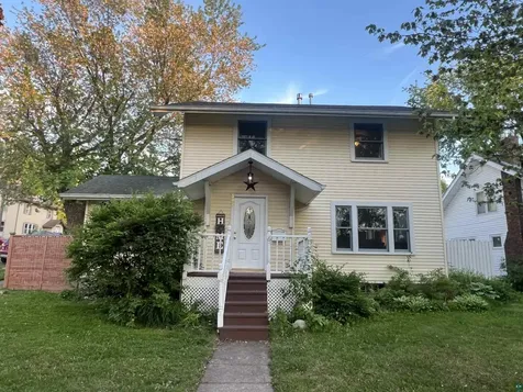 302 Ave C Cloquet MN 55720