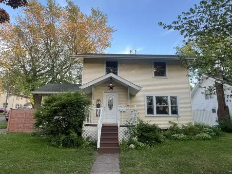 302 Ave C Cloquet MN 55720
