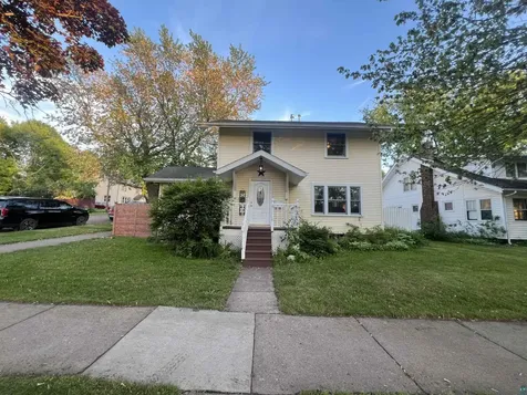 302 Ave C Cloquet MN 55720