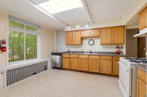 1511 E 4th Street Duluth MN 55812
