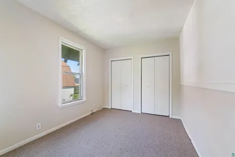 1511 E 4th Street Duluth MN 55812