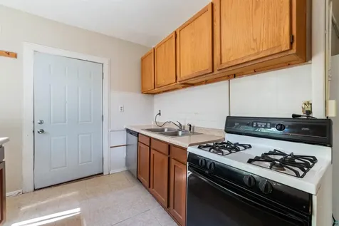 1511 E 4th Street Duluth MN 55812