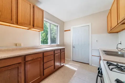 1511 E 4th Street Duluth MN 55812
