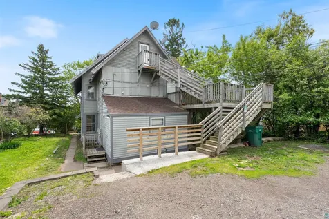1511 E 4th Street Duluth MN 55812