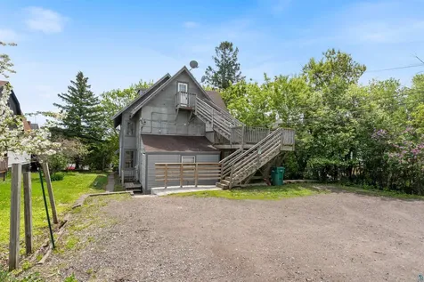 1511 E 4th Street Duluth MN 55812