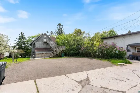 1511 E 4th Street Duluth MN 55812