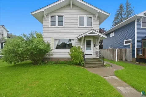 1514 E 4th Street Superior WI 54880