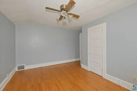 1514 E 4th Street Superior WI 54880