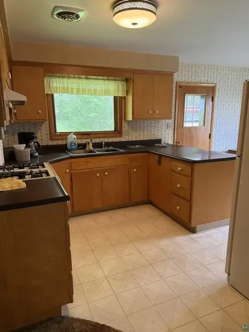 121 W Buffalo Street Duluth MN 55811