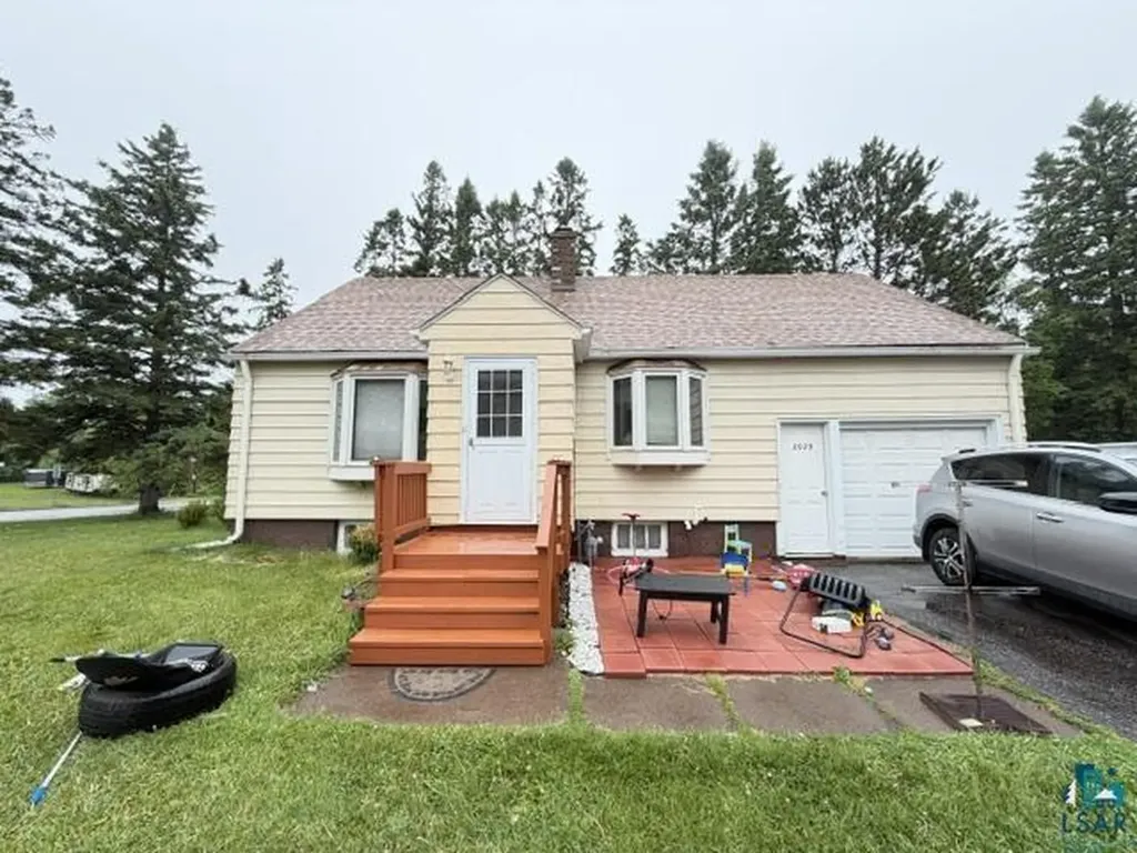 2029 Anderson Road Duluth MN 55811