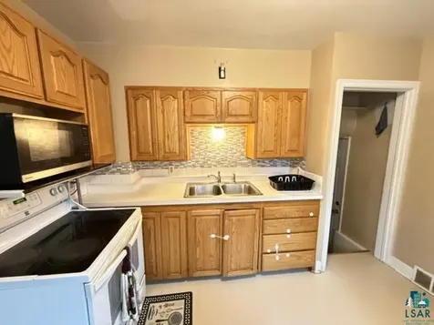 2029 Anderson Road Duluth MN 55811