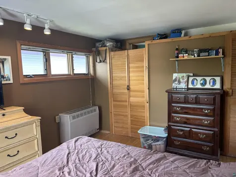 1103 E Washington Street Ely MN 55731