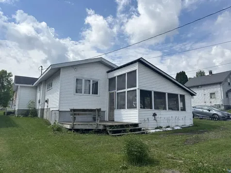 1103 E Washington Street Ely MN 55731