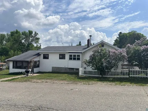 1103 E Washington Street Ely MN 55731