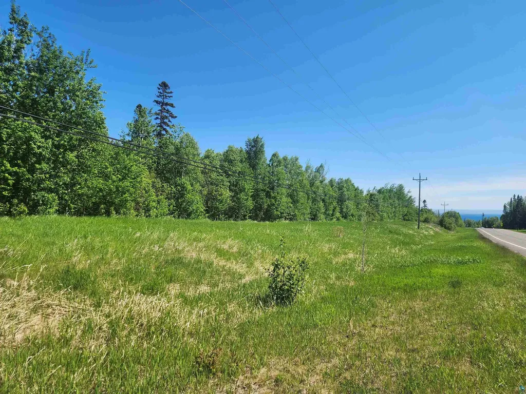 15X Ski Hill Road Lutsen MN 55612