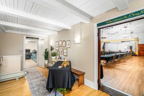 21 N Lake Avenue Duluth MN 55802