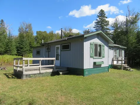 1268 Tom Lake Road Hovland MN 55606