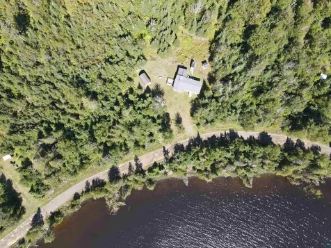 1268 Tom Lake Road Hovland MN 55606