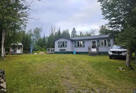1268 Tom Lake Road Hovland MN 55606