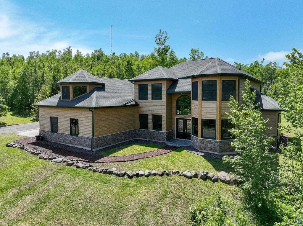 28 Quincy Drive Silver Bay MN 55614