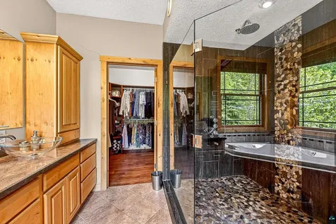 28 Quincy Drive Silver Bay MN 55614