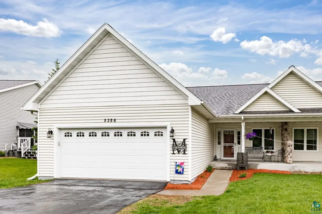5286 Twin Pines Street Hermantown MN 55811