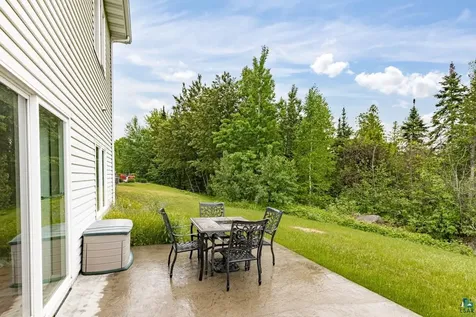 5286 Twin Pines Street Hermantown MN 55811